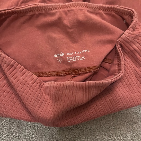 Pink Aerie leggings - Picture 3 of 3